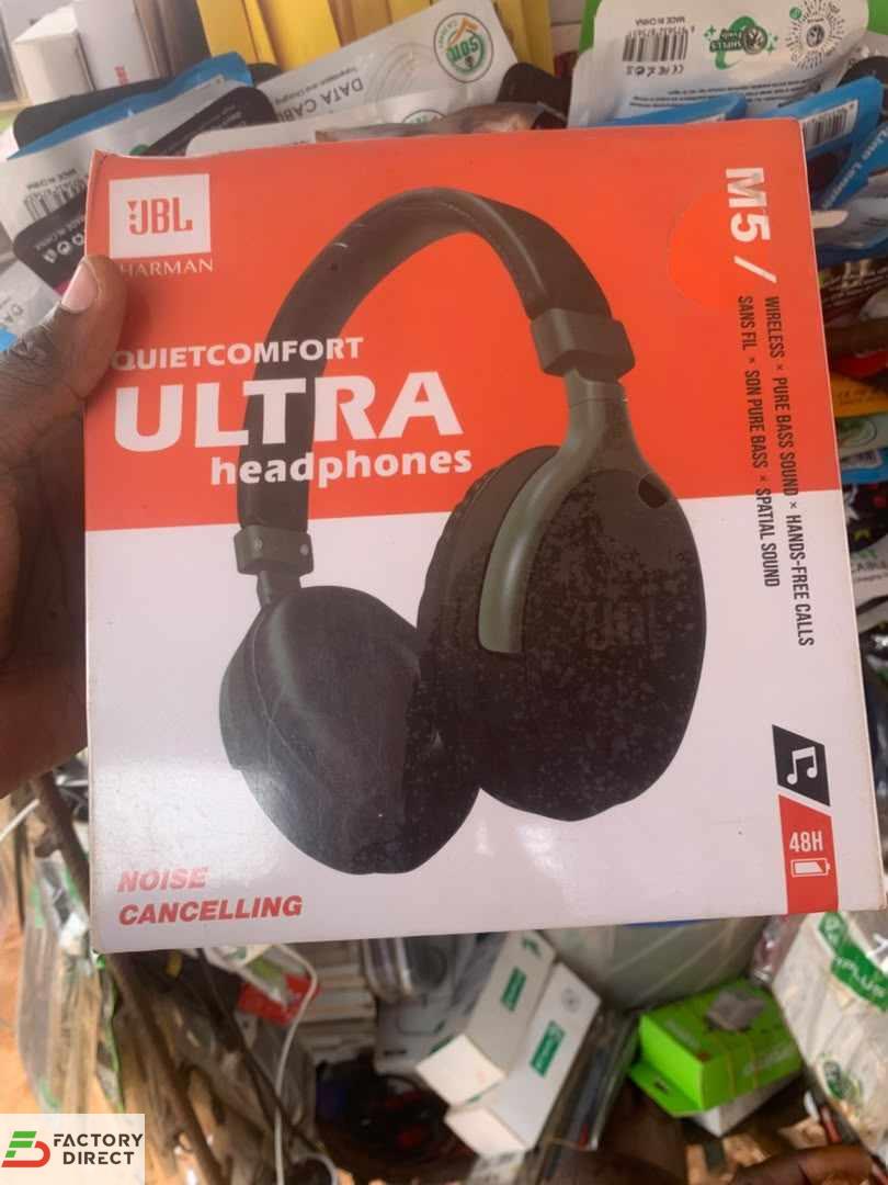 JBL Harman M5 QuietComfort Ultra